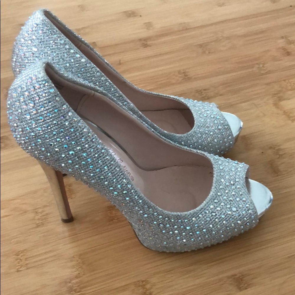Silver beaded heels - Picture 4 of 6
